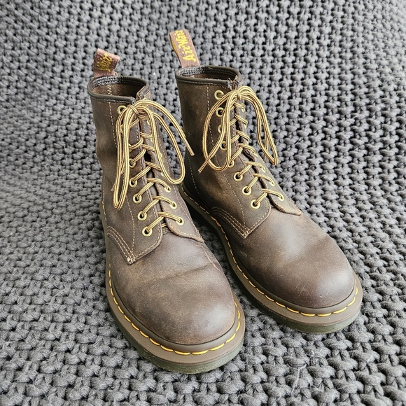 Dr. Martens 1460 Crazy Horse Leather Boots men’s size 8 main image 5